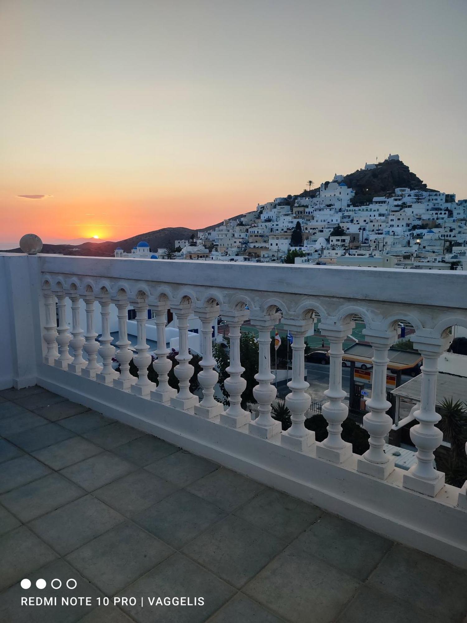 Parthenon Hotel อิออสคอรา ภายนอก รูปภาพ