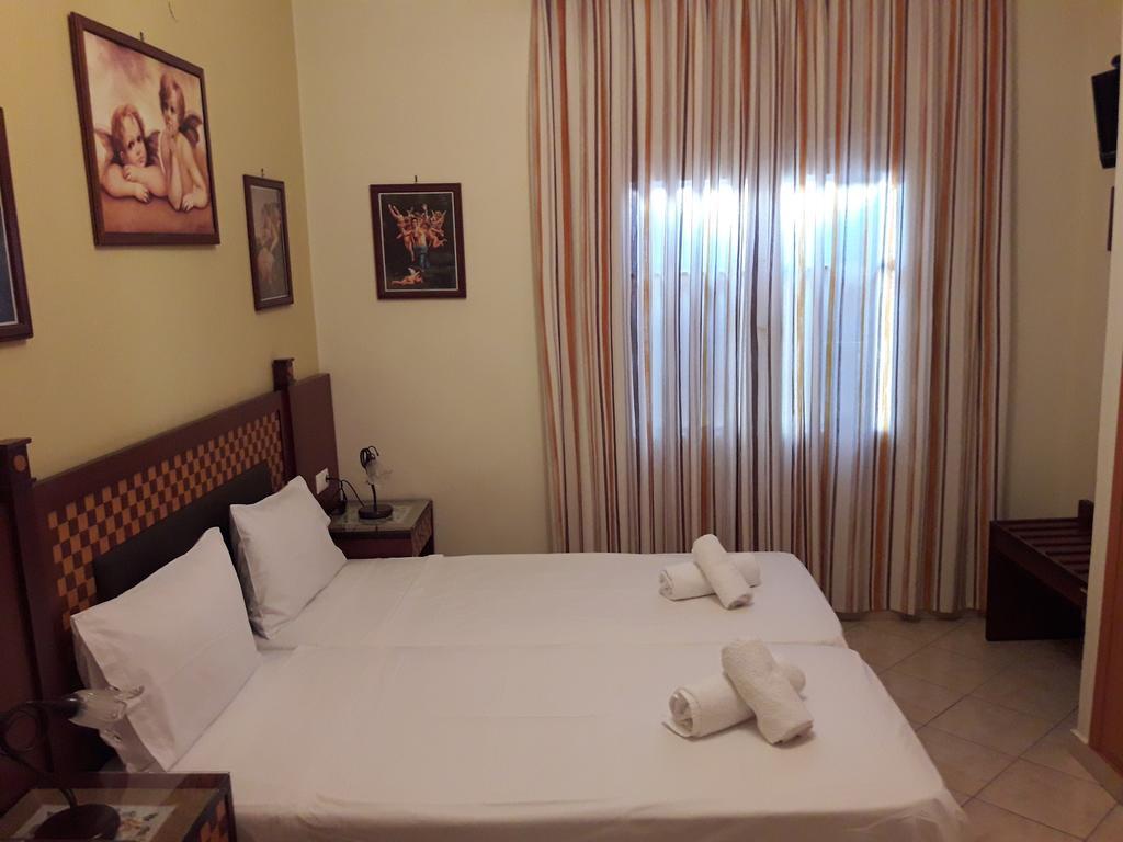 Parthenon Hotel อิออสคอรา ภายนอก รูปภาพ