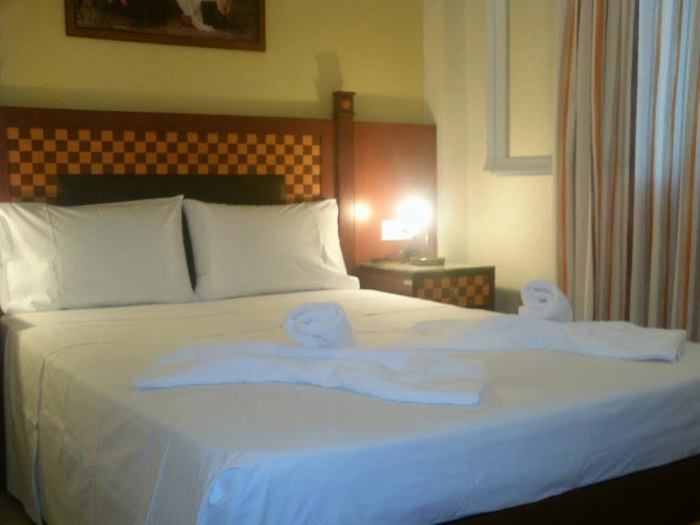 Parthenon Hotel อิออสคอรา ภายนอก รูปภาพ